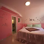 Апартаменты Dolls House -holiday Минори