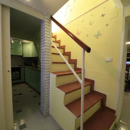 Dolls House -holiday *