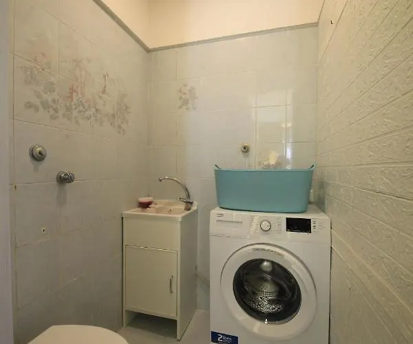 Dolls House -holiday *