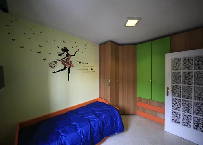 Dolls House -holiday *